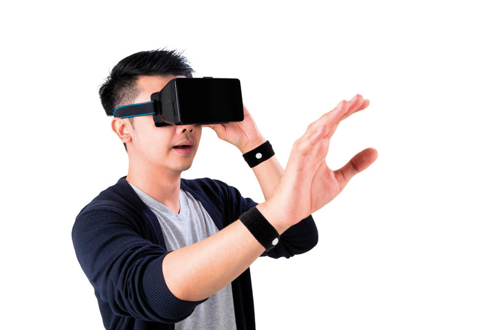 Hvorfor kan man få kvalme ved at bruge et VR-headset?